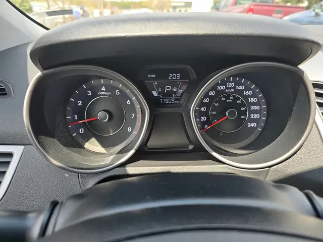 2015 Hyundai Elantra GL - Photo 13