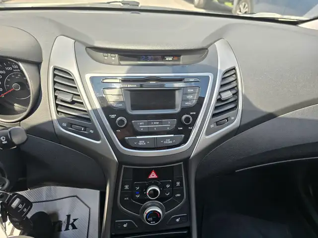 2015 Hyundai Elantra GL - Photo 15