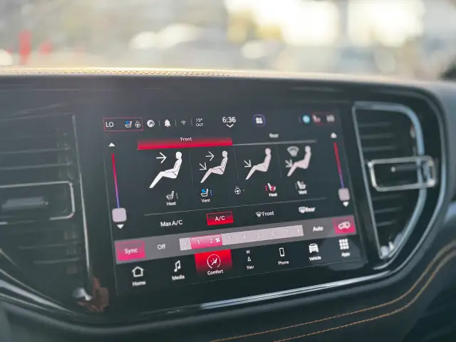 2023 DODGE DURANGO - Photo 17