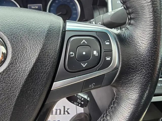 2016 Toyota Camry XLE - Photo 14