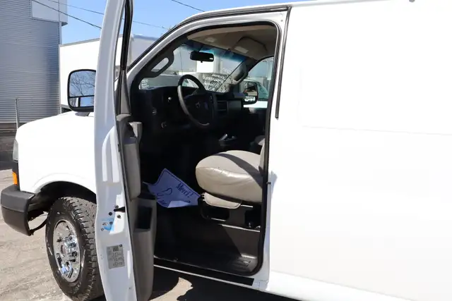 GMC Savana Cargo ALLONGÉ 92.000 KM CERTFIÉ / GARANTIE 1 ANS ALLO - Photo 13