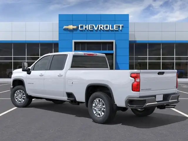 2026 Chevrolet Silverado 3500HD - Photo 3