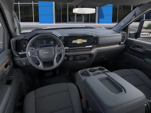 2026 Chevrolet Silverado 3500HD - Photo 5