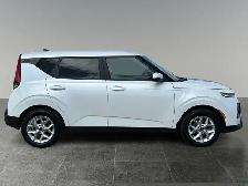 2022 Kia Soul EX / FWD - Photo 8