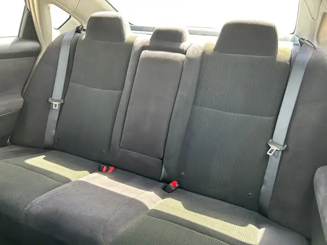 2013 Nissan Altima 2.5 S / FWD - Photo 17