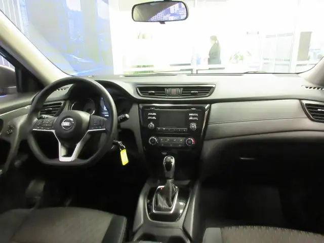 NISSAN ROGUE 2017 S AWD SIEGES CHAUFFANT CAMERA RECUL BLUETOOTH - Photo 19