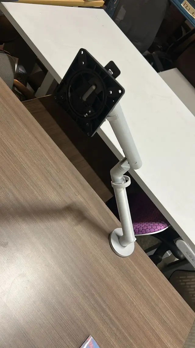 Herman Miller CBS Flo Monitor Arm – Brand New Ergonomic Monitor! - Photo 8