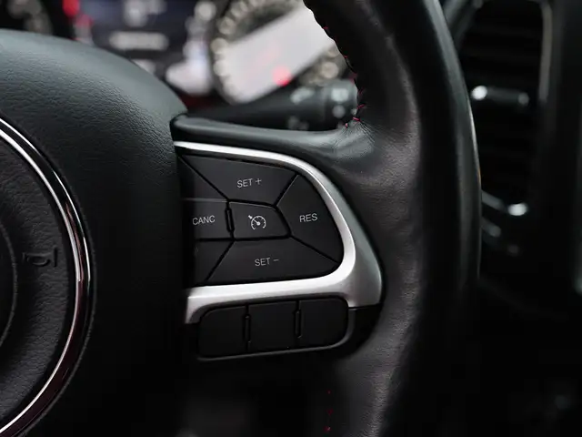 2018 Jeep Compass Trailhawk, 4x4, Panoramic Roof, Beats Audio, T - Photo 21