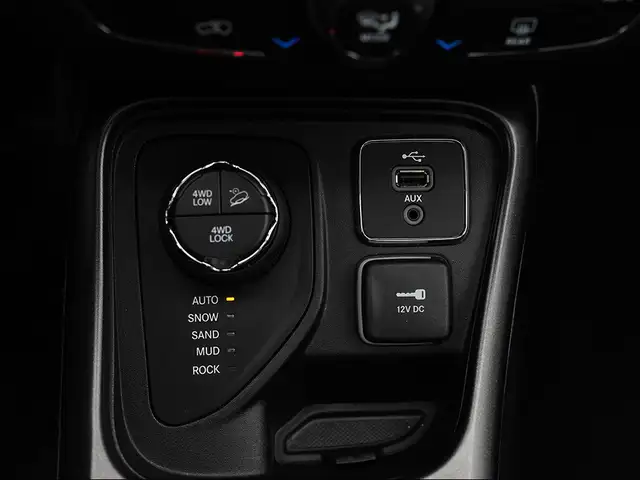 2018 Jeep Compass Trailhawk, 4x4, Panoramic Roof, Beats Audio, T - Photo 31