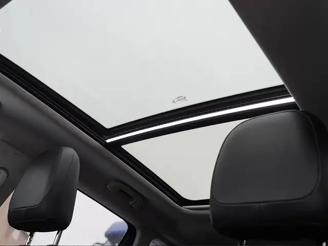 2018 Jeep Compass Trailhawk, 4x4, Panoramic Roof, Beats Audio, T - Photo 35