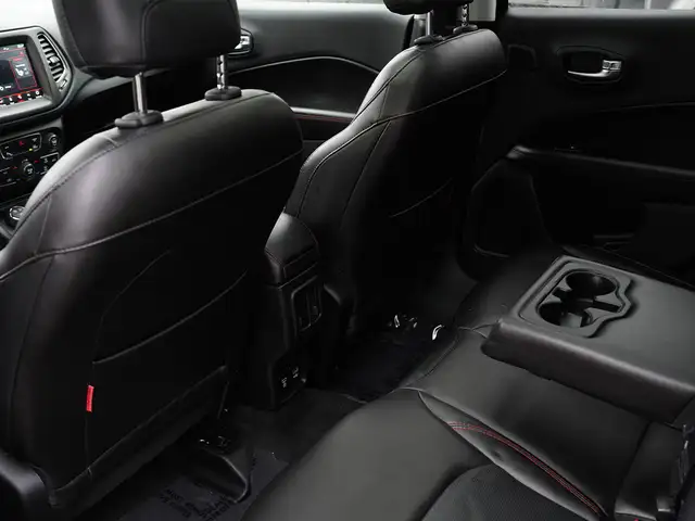 2018 Jeep Compass Trailhawk, 4x4, Panoramic Roof, Beats Audio, T - Photo 38