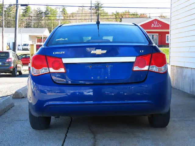 2012 Chevrolet Cruze - Photo 4
