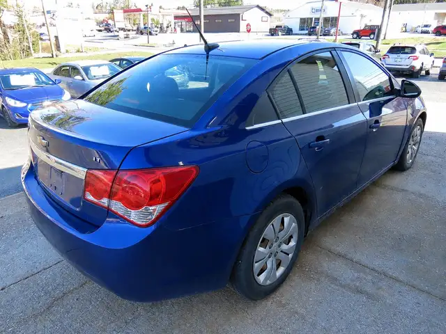 2012 Chevrolet Cruze - Photo 5