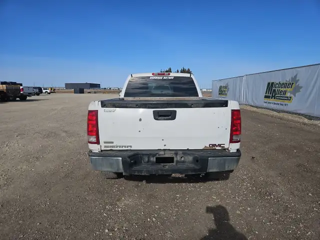 2011 GMC Sierra 1500 - Photo 8