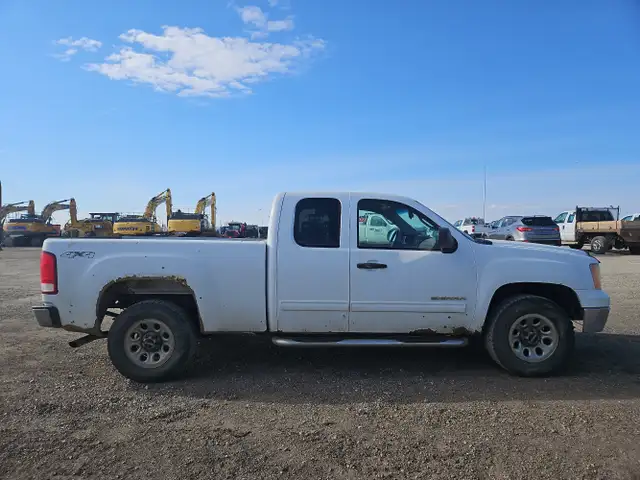 2011 GMC Sierra 1500 - Photo 9