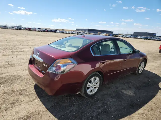 2010 Nissan Altima - Photo 4