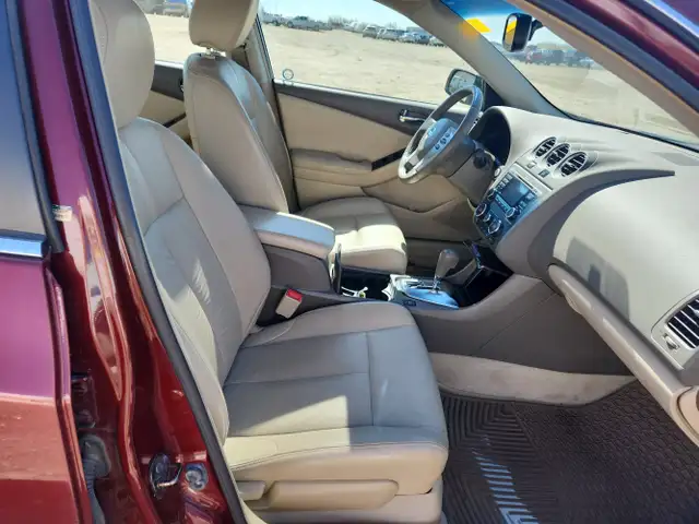 2010 Nissan Altima - Photo 17