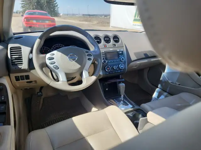 2010 Nissan Altima - Photo 18