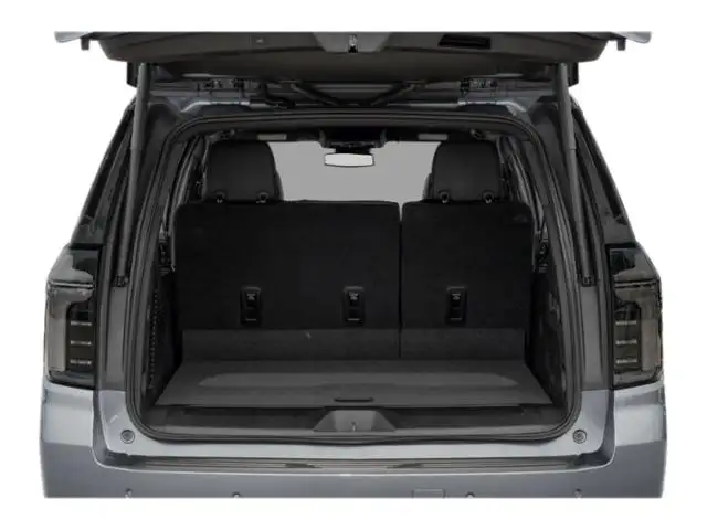 2026 Chevrolet Suburban LT - Photo 5