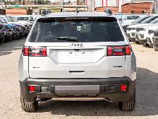 2026 Jeep Cherokee Laredo - Photo 4