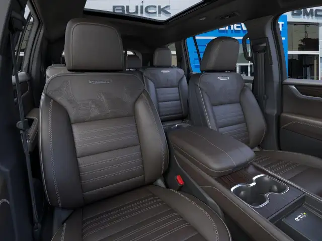 2026 GMC Acadia Denali Ultimate - Photo 19