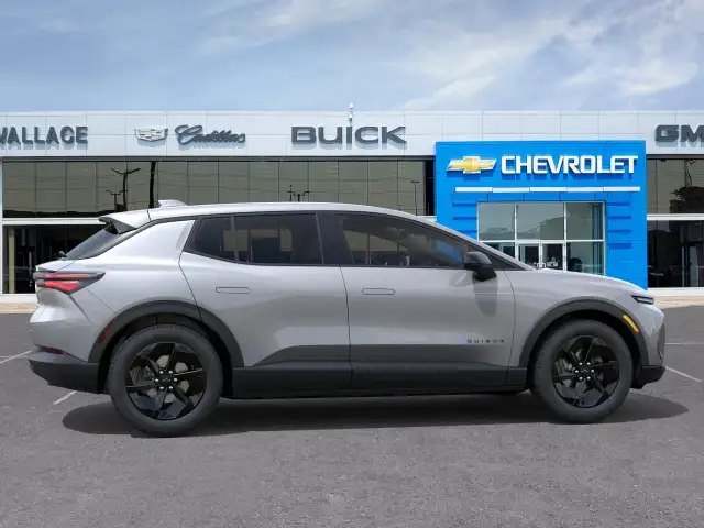 2026 Chevrolet Equinox EV LT - Photo 9