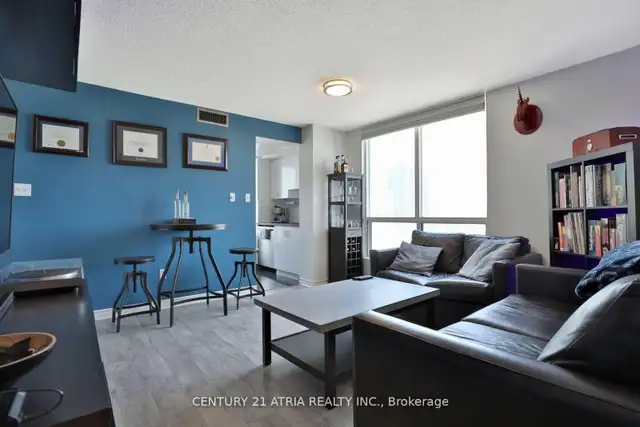 Dundas & Kipling - One Bedroom Condo - Photo 3
