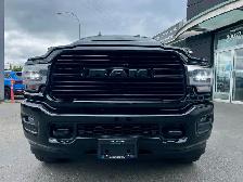 2023 RAM 3500 Laramie 4x4 Mega Cab DIESEL AISIN NIGHT EDITION - Photo 2