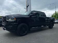 2023 RAM 3500 Laramie 4x4 Mega Cab DIESEL AISIN NIGHT EDITION - Photo 3