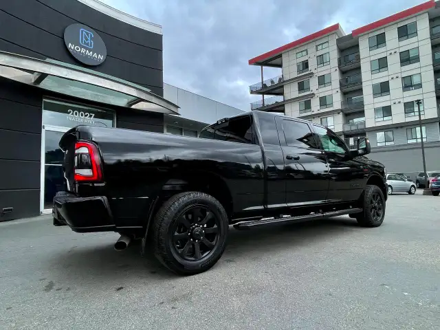 2023 RAM 3500 Laramie 4x4 Mega Cab DIESEL AISIN NIGHT EDITION - Photo 7
