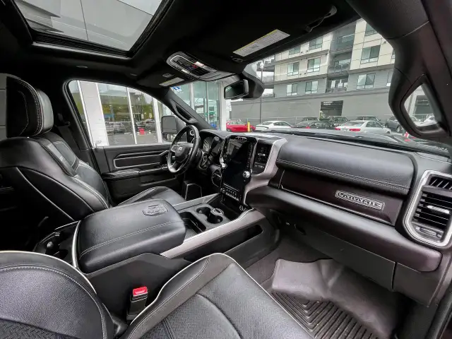 2023 RAM 3500 Laramie 4x4 Mega Cab DIESEL AISIN NIGHT EDITION - Photo 16