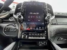 2023 RAM 3500 Laramie 4x4 Mega Cab DIESEL AISIN NIGHT EDITION - Photo 28