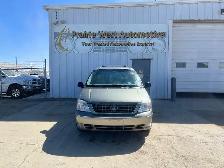 2005 Ford Freestar Limited | Tri-zone climate control | Power Mi - Photo 2