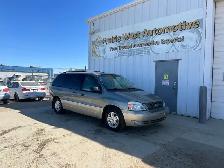 2005 Ford Freestar Limited | Tri-zone climate control | Power Mi - Photo 3