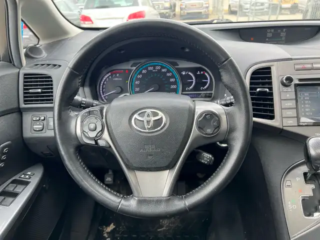 2016 Toyota Venza Limited AWD | Power Tailgate | Sunroof - Photo 11