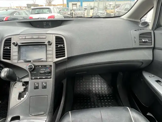 2016 Toyota Venza Limited AWD | Power Tailgate | Sunroof - Photo 25