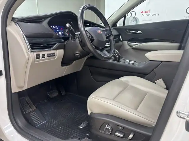 2019 Cadillac XT4 AWD Premium Luxury | Massage Seats | Winter - Photo 15