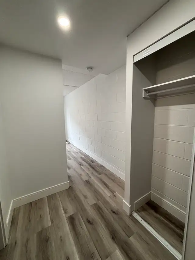 NEWLY RENOVATED - BACHELOR UNITS - Photo 5