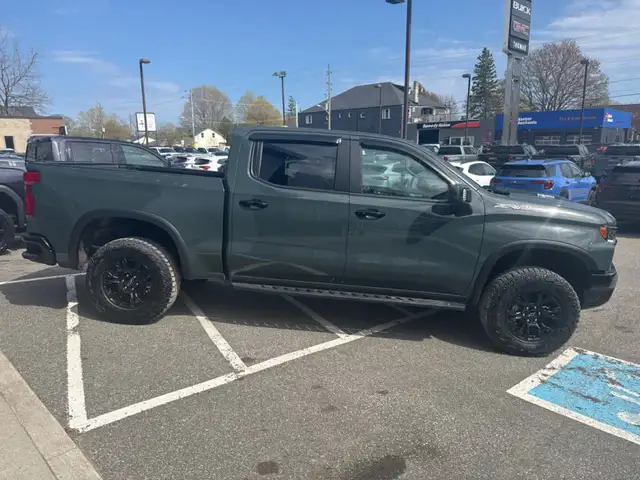 2025 Chevrolet Silverado 1500 ZR2 2025 Silverado ZR2 3.0L Diesel - Photo 6
