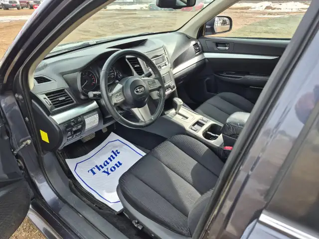 2011 Subaru Legacy - Photo 4