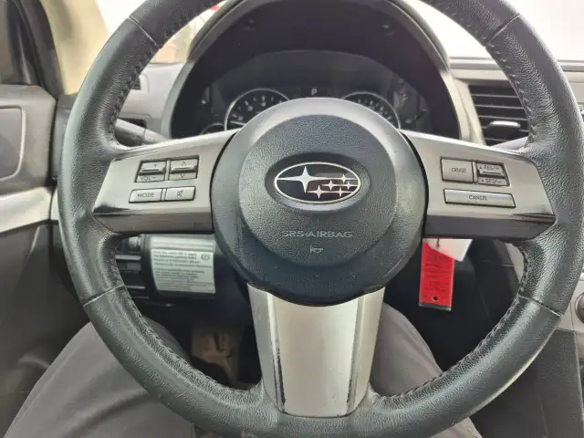 2011 Subaru Legacy - Photo 5