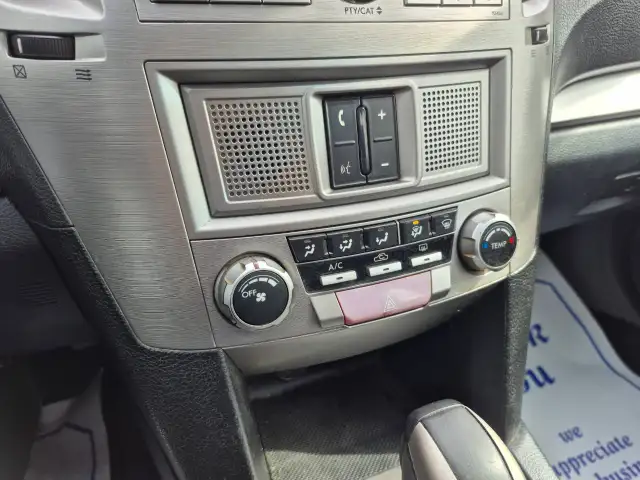 2011 Subaru Legacy - Photo 8