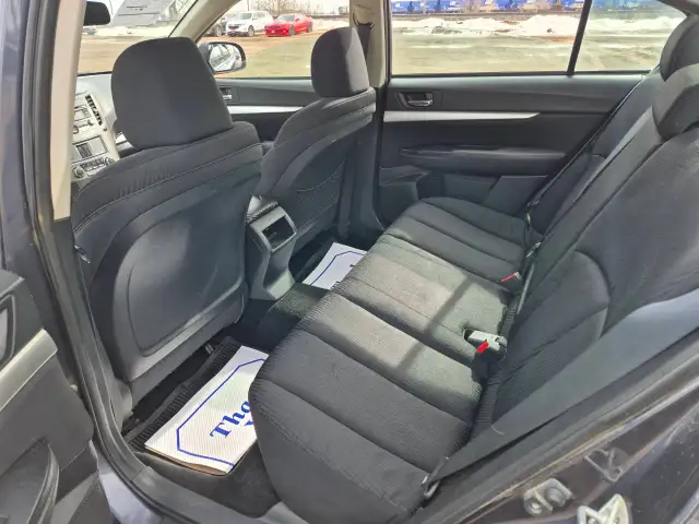 2011 Subaru Legacy - Photo 13