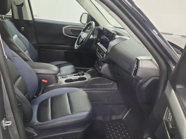 2025 Ford Bronco Sport Outer Banks 300A - Photo 11