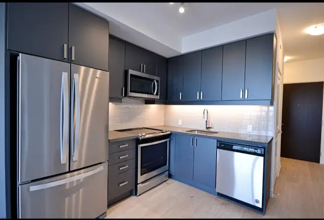 Condo for rent - Photo 2