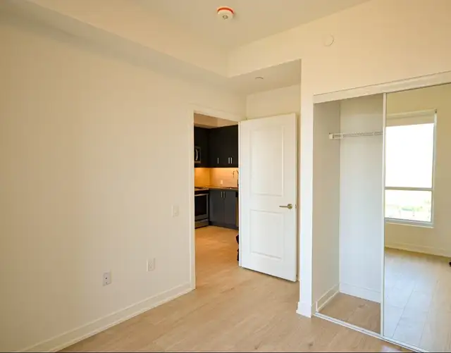 Condo for rent - Photo 6