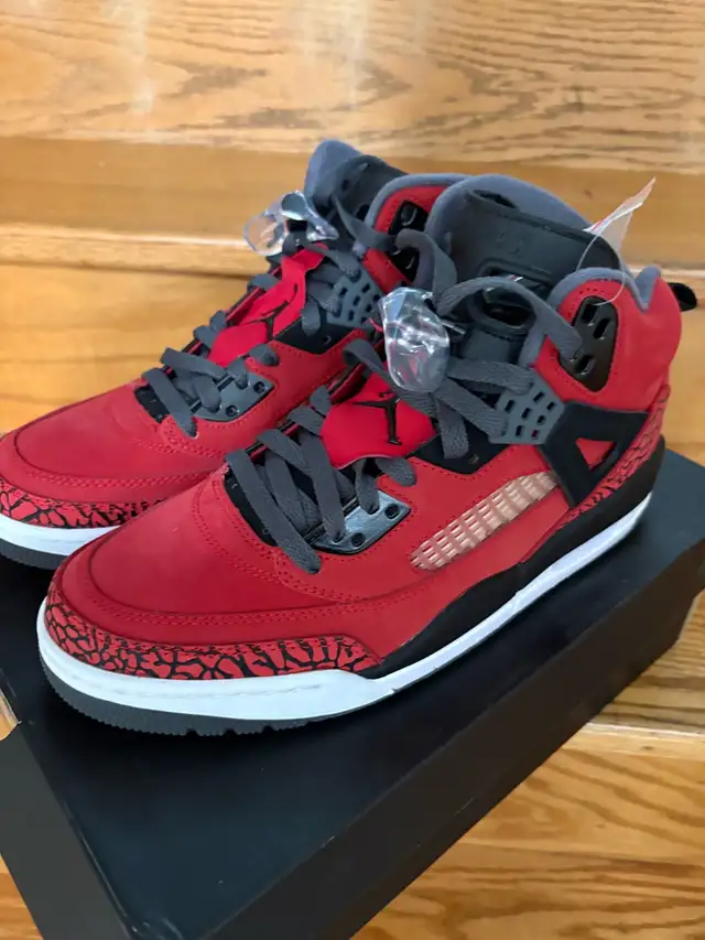 Jordan Spizike - Photo 2