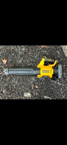 DEWALT 20V MAX XR Cordless Leaf Blower