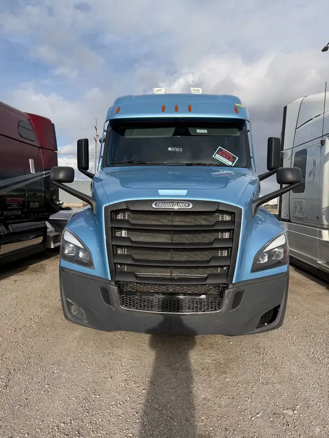 2022 Freightliner Cascadia