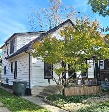 INVESTORS AND RENOVATORS! THIS IS A GREAT PRICE!
